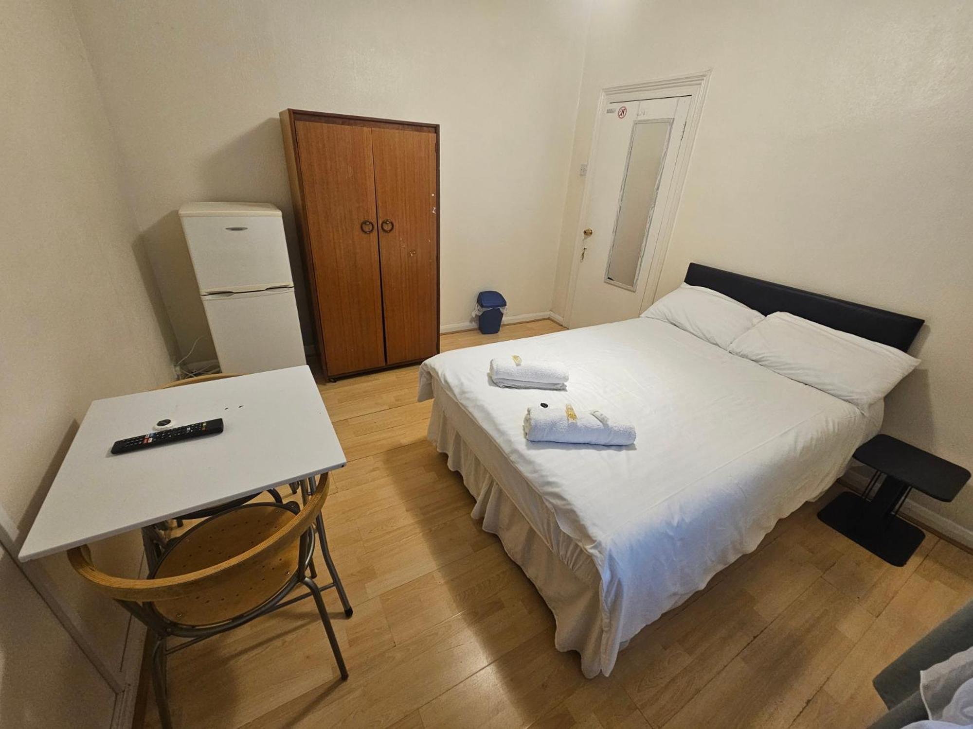 Bruce Rooms Londen Buitenkant foto
